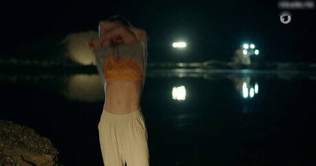 Wolke Hegenbarth model art galleries