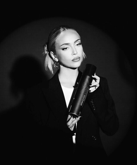 Ana Mena beautiful model pics