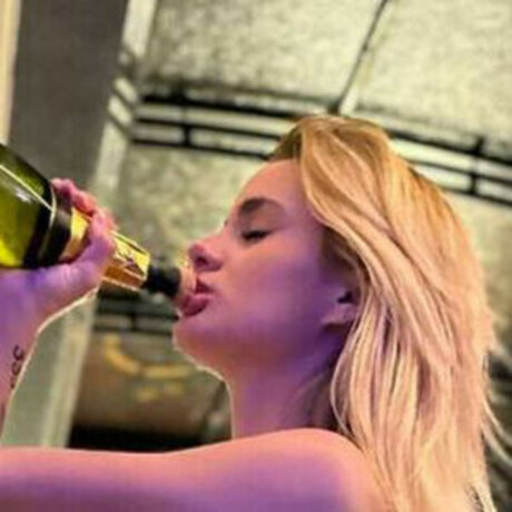 Doris Medeiros perfect model gallery