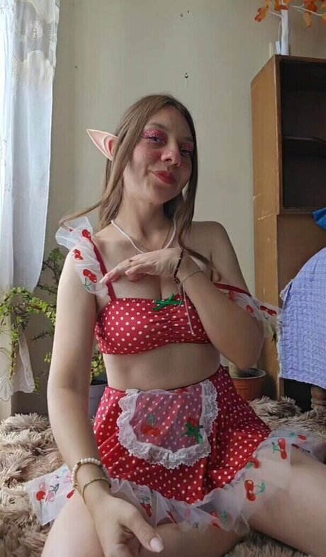 kawaiifu u naked model photo