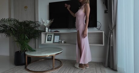 Lilly Lynn model pornographic gallery