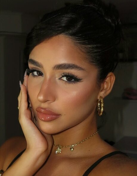 Roni Danino hot pornstar pics