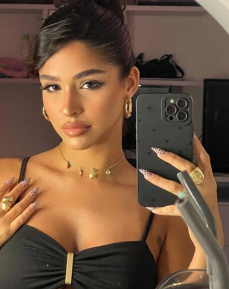 Roni Danino hd model image