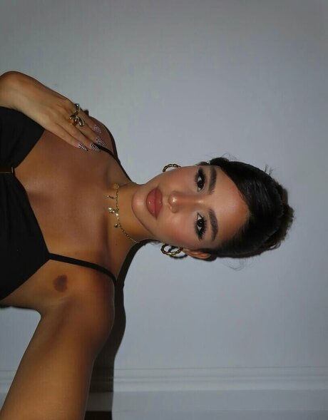 Roni Danino pornstar nice images