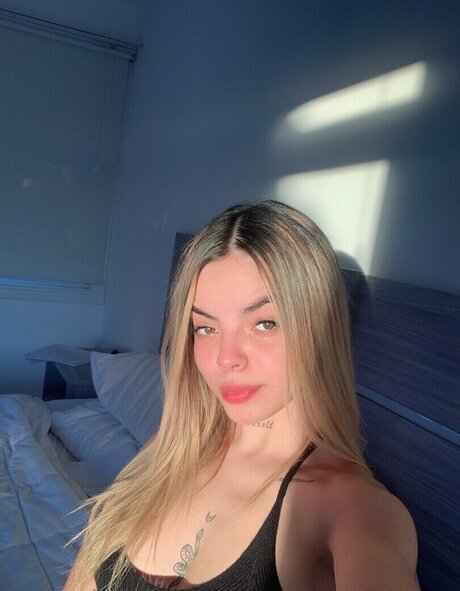 agathaacrr star nudes photo