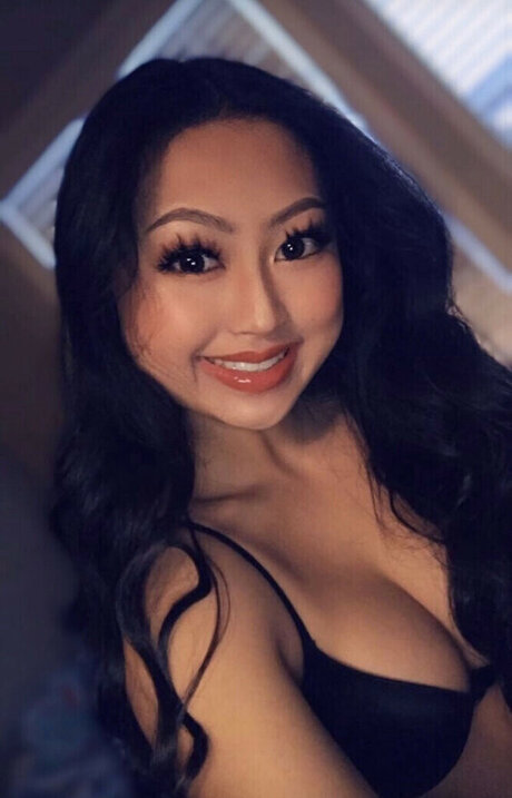 Kaylee hawj top pornstar photo