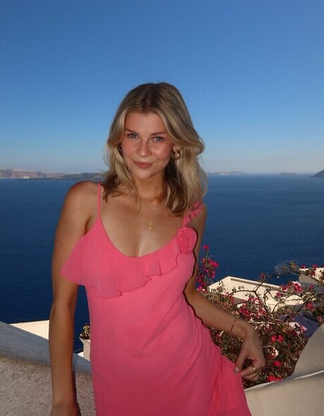 Maria Comstock xxx model pictures