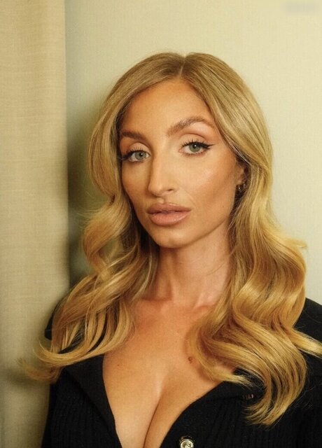 Therica Wilson Read Quick model image