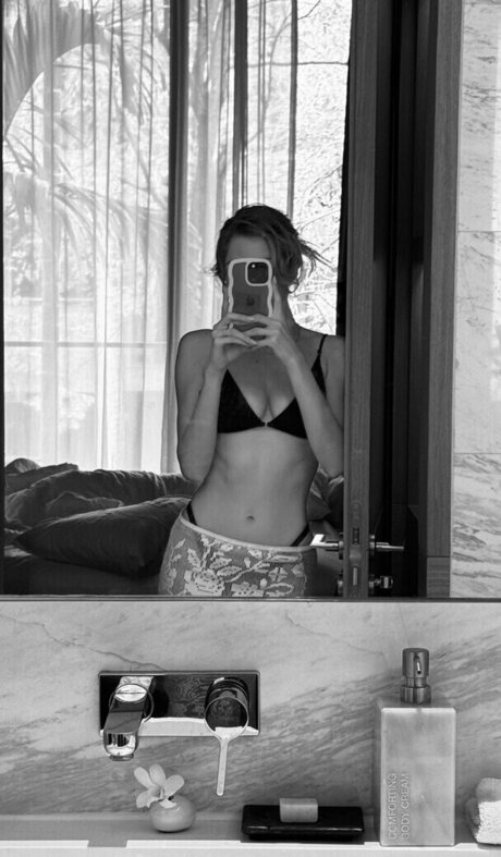 Therica Wilson Read model nude galleries