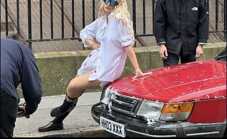 Rebecca Lucy Taylor naked model image