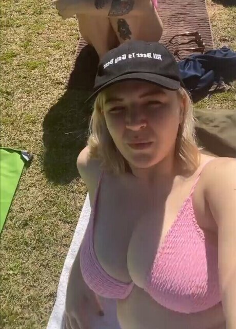 Rebecca Lucy Taylor star art photos