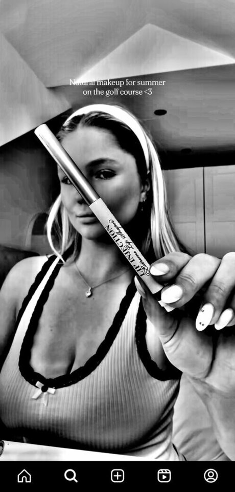 Caitlinnmazza erotic actress photos