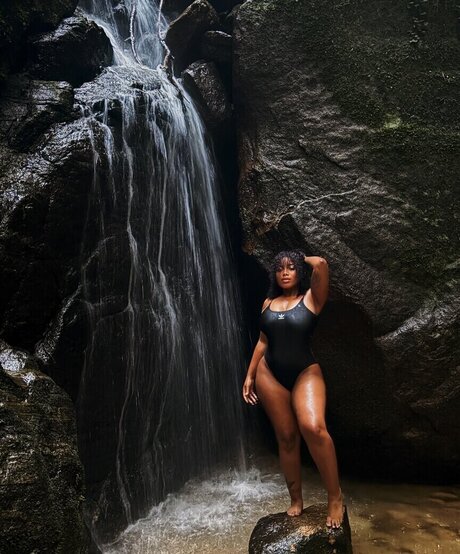 kortynie model sex archive