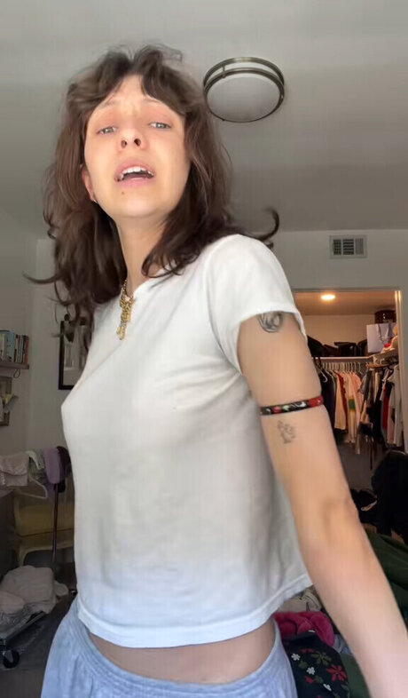 Dylan Troesken beautiful pornstar pictures