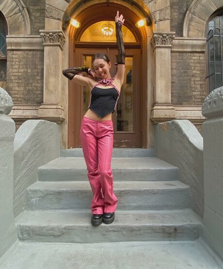 Dylan Troesken pornstar beautiful img