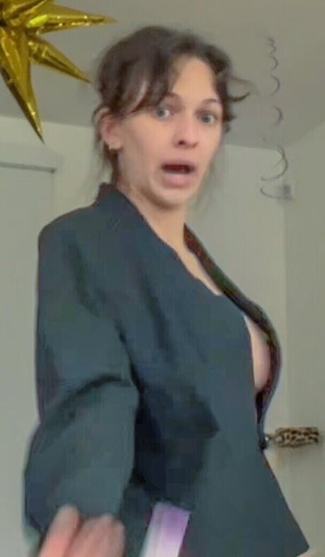 undressing onlyfans pornos photos