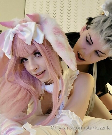 xKayweex adult model photo