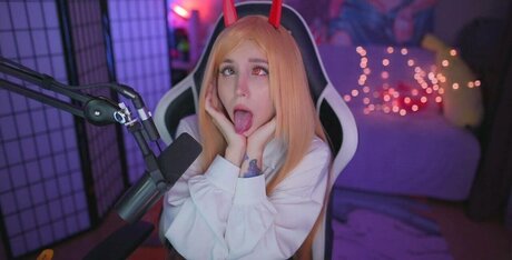 leonesan nudes star pics