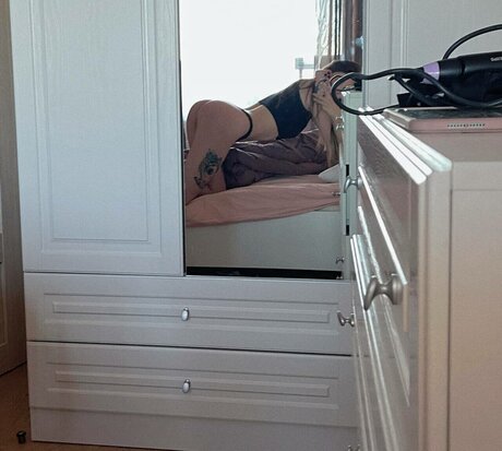 leonesan adult model galleries