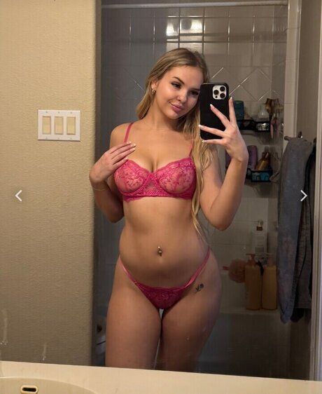 Anna Kewish model adult pics