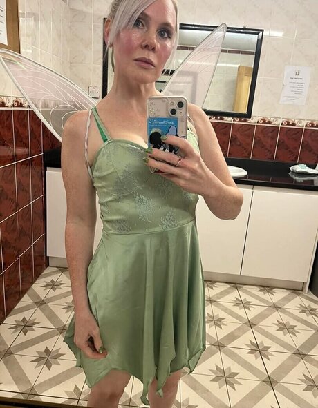 Donna Shepherd nice star photo