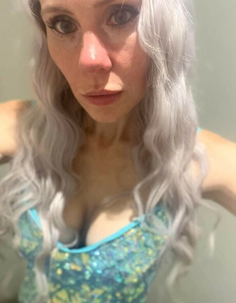 Donna Shepherd nice model picture