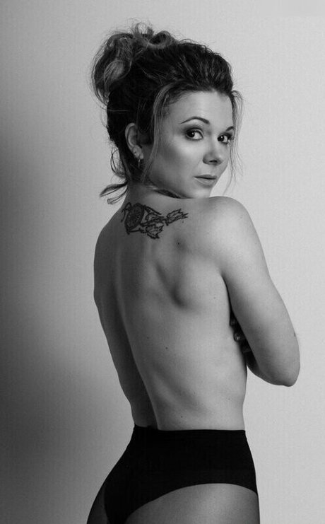 Juju Fitcats sex model archive