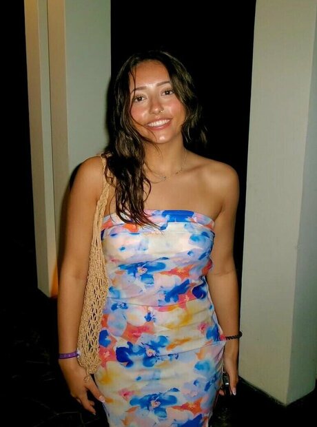 Alexis Ryan exclusive actress photo