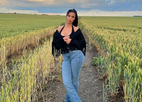 Ziyartist sex model images