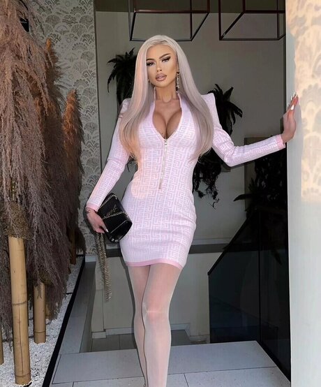 Adina Tatiana hot star photo