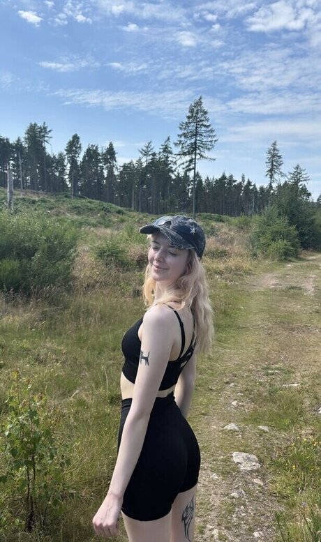 mayadoran xxx star img