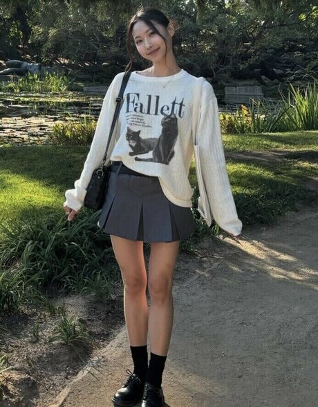 jennypetersonnn model nude picture