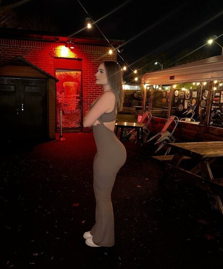 jennypetersonnn star pornographic pic