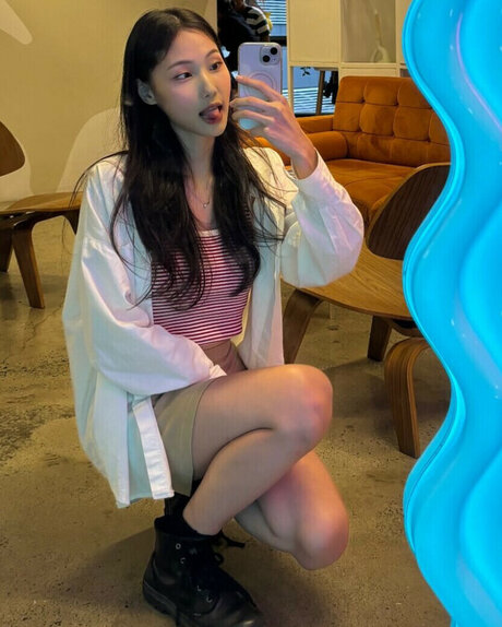 jennypetersonnn model pretty photos