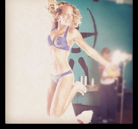 See Jane Go TV naked model galleries