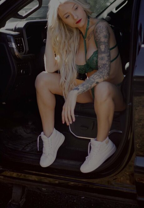 rikki bell12 model pornographic photo