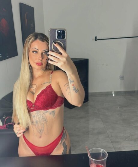 Daiane Shneyder hot pornstar pic