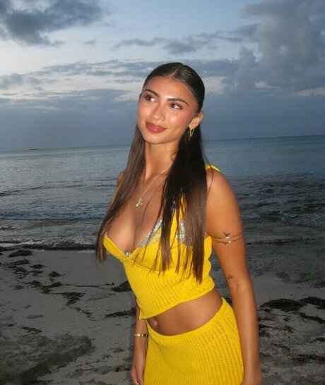 Bella Ramirez model xxx picture