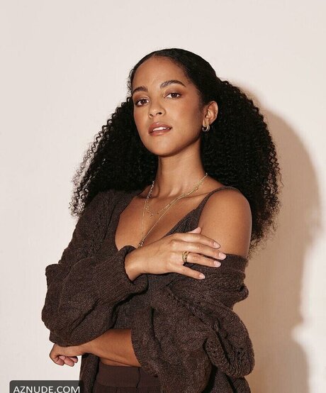 Lou Llobell hd pornstar galleries