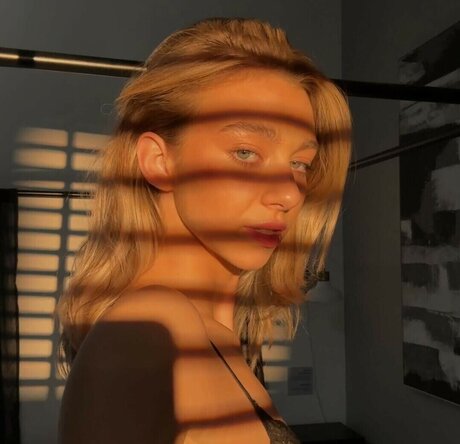 Nursevirg exclusive star img