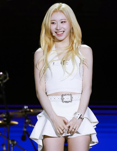 Chaeryeong pornstar beautiful images