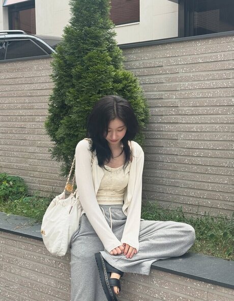 Chaeryeong perfect pornstar pics