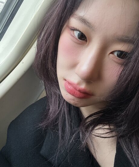 Chaeryeong pornographic model gallery