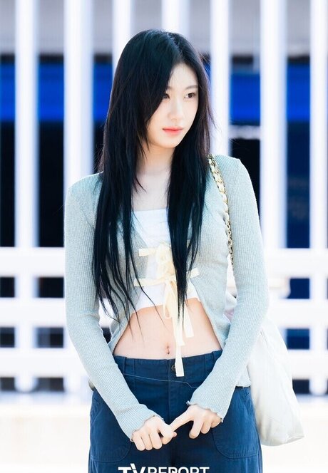 Chaeryeong model pics