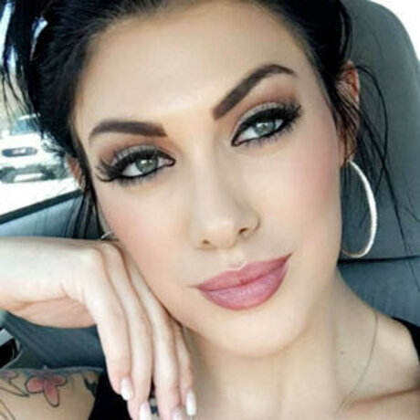 Ana Lorde best model gallery