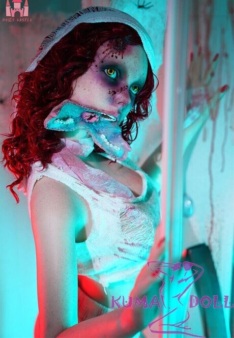 Zombie Doll xxx star photo
