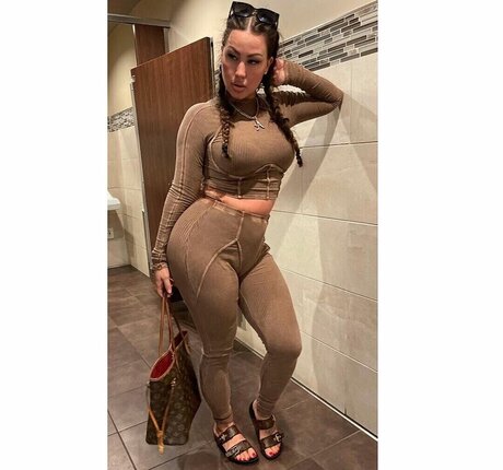 Amber Watkins free pornstar galleries