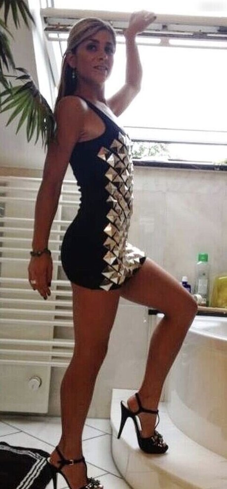 Panagiota Petridou star naked archive