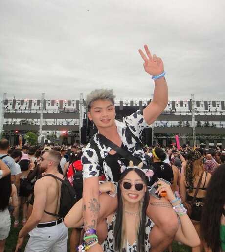 dalcompeach nice actress image