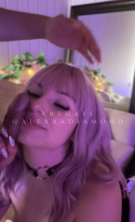 AlexxaDiamond star pic